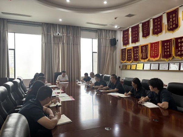 中保護(hù)航 平安暢跑